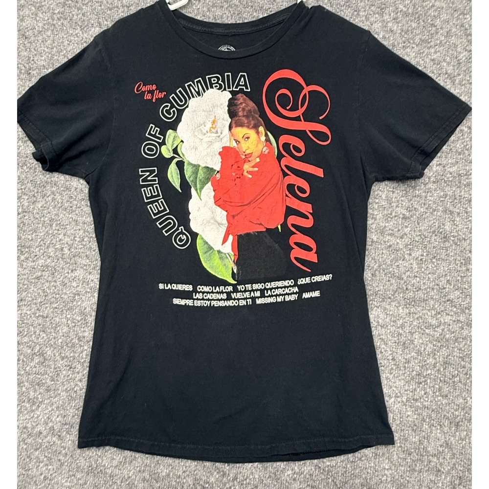 Selena‎ Queen of Cumbia Graphic T-Shirt Womens Medium Black Short Sleeve Cotton